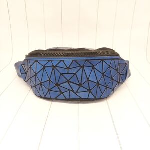 Patrizia Luca Black Geo Fanny Pack Sling Belt Bag